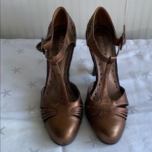 BCBG girls tee strap shoe